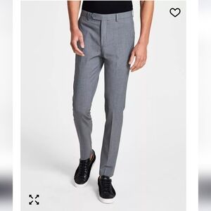 NWT Calvin Klein. Grey. 31x30. Washable. Wrinkle Resistant. Jayden Skinny Fit.